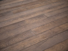 Load image into Gallery viewer, Antique Oak - Enhanced Grain