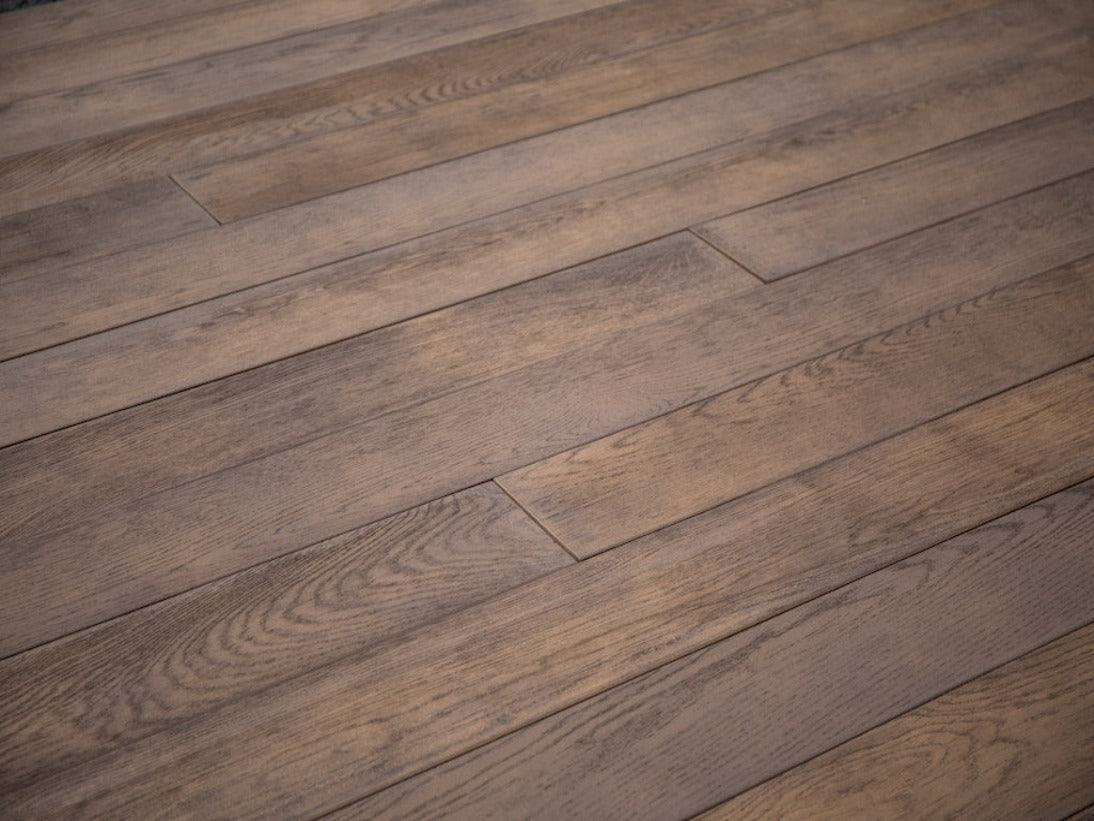 Antique Oak - Enhanced Grain